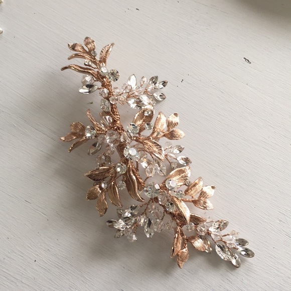 Bridal Hair Clip in Rose Gold - Picture 5 of 5